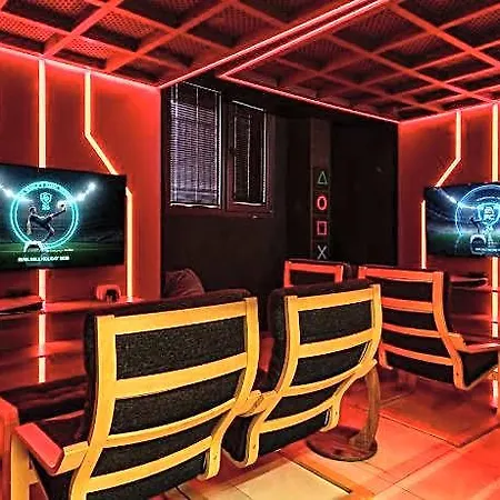 Elysian Airport Hotel 4*