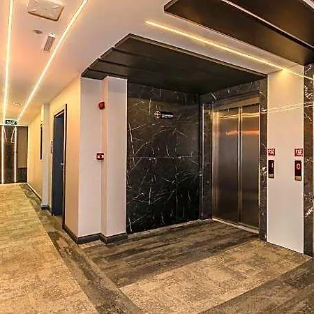 Elysian Airport Hotel 4*