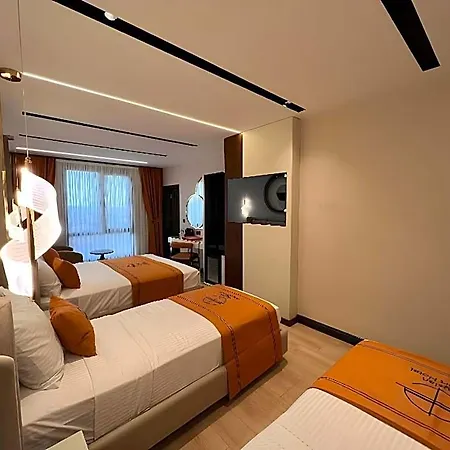 Elysian Airport Hotel